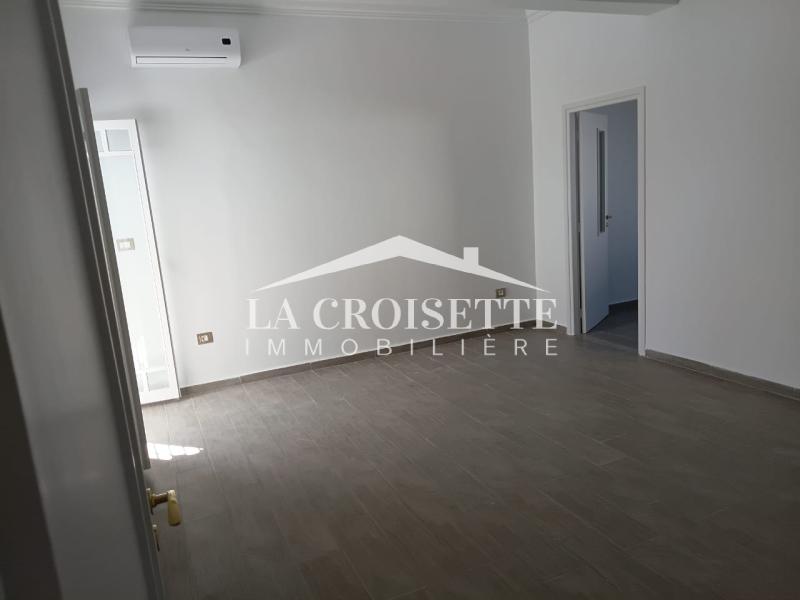 Appartement S+3 à La Marsa
